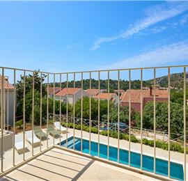 4 Bedroom villa with pool in Mlini, Sleeps 8